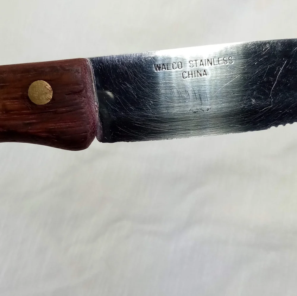 Walco Heavy Duty Stainless Serrated Hard Wood Handle 10